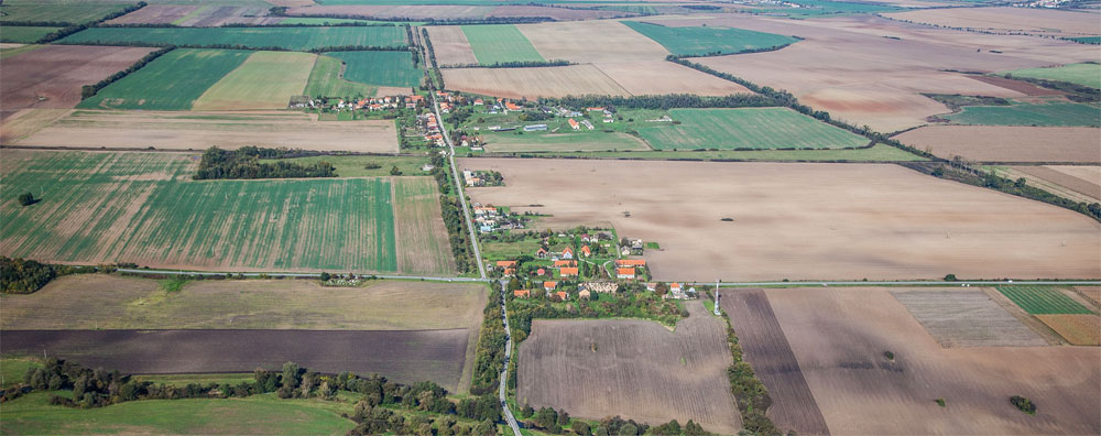 Letecký pohľad, obec Orávka