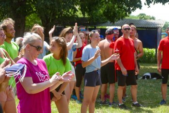 Na Volejbalovom turnaji  v Orávke opäť bodovali mladé tímy.