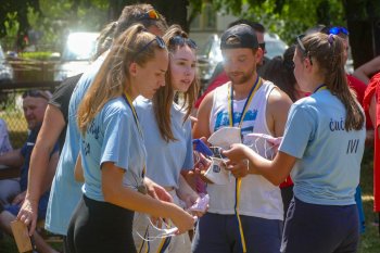 Na Volejbalovom turnaji  v Orávke opäť bodovali mladé tímy.